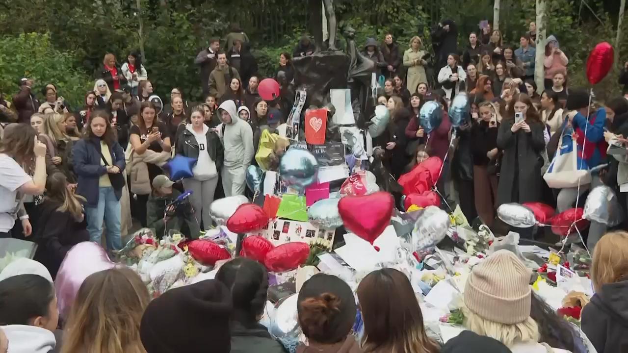Hundreds gather in central London to mourn death of singer Liam Payne